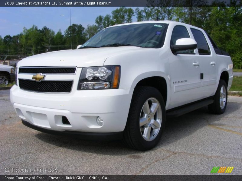 Summit White / Light Titanium 2009 Chevrolet Avalanche LT