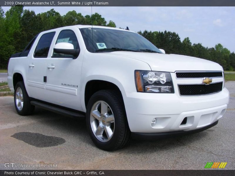 Summit White / Light Titanium 2009 Chevrolet Avalanche LT