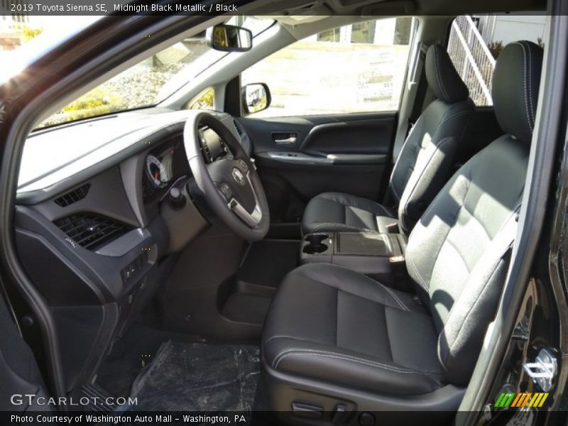 Midnight Black Metallic / Black 2019 Toyota Sienna SE