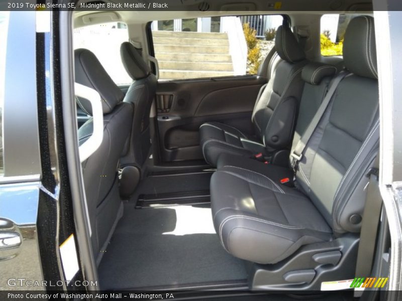 Midnight Black Metallic / Black 2019 Toyota Sienna SE
