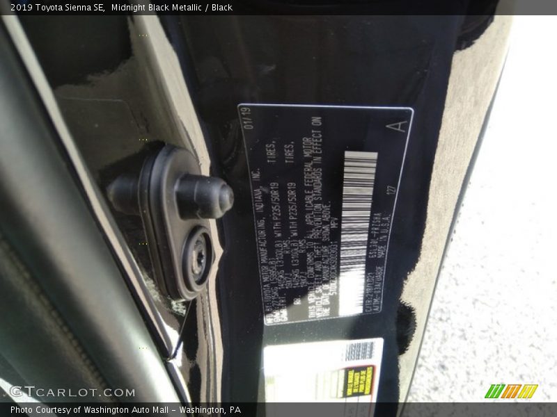 Midnight Black Metallic / Black 2019 Toyota Sienna SE