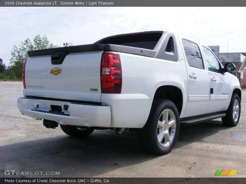 Summit White / Light Titanium 2009 Chevrolet Avalanche LT