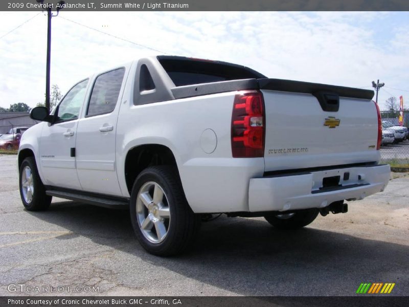 Summit White / Light Titanium 2009 Chevrolet Avalanche LT