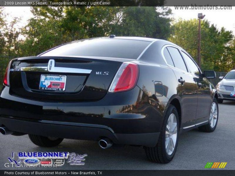 Tuxedo Black Metallic / Light Camel 2009 Lincoln MKS Sedan