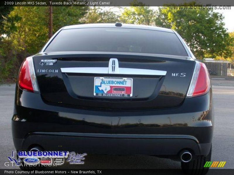 Tuxedo Black Metallic / Light Camel 2009 Lincoln MKS Sedan