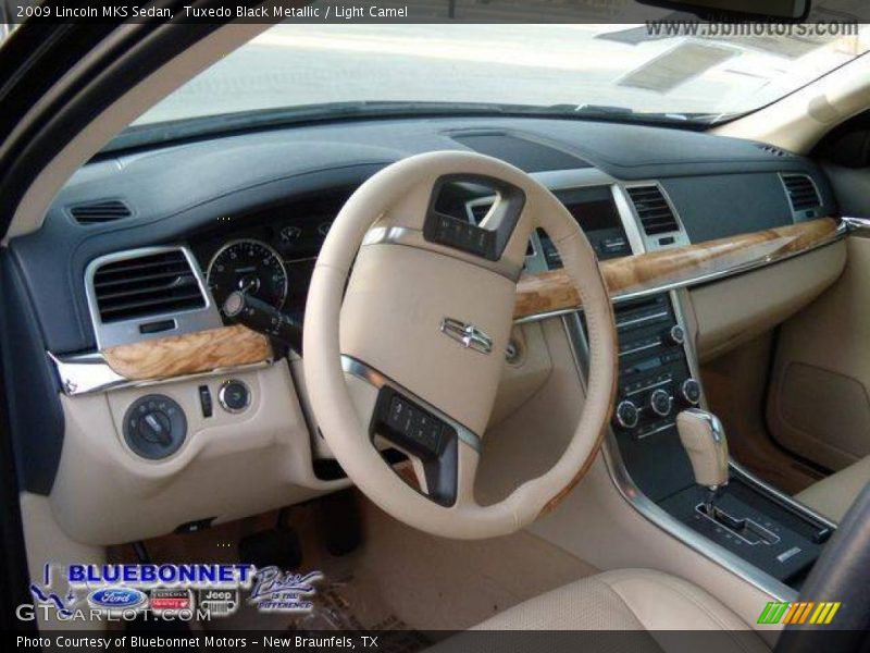 Tuxedo Black Metallic / Light Camel 2009 Lincoln MKS Sedan
