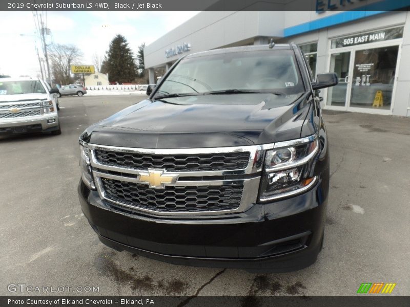 Black / Jet Black 2019 Chevrolet Suburban LS 4WD