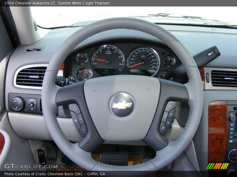 Summit White / Light Titanium 2009 Chevrolet Avalanche LT