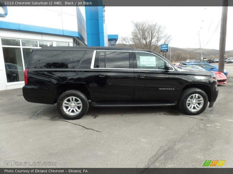 Black / Jet Black 2019 Chevrolet Suburban LS 4WD