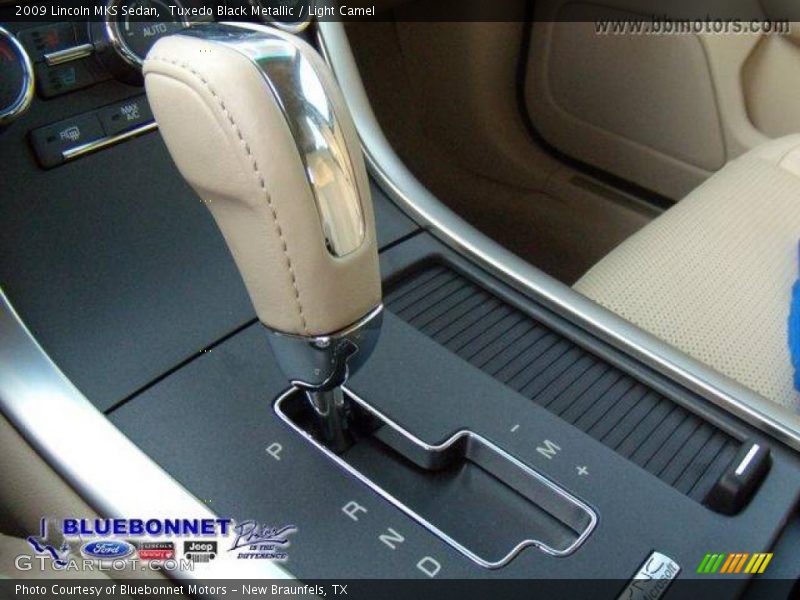 Tuxedo Black Metallic / Light Camel 2009 Lincoln MKS Sedan