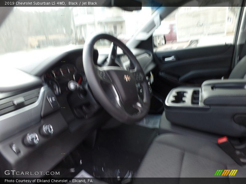 Black / Jet Black 2019 Chevrolet Suburban LS 4WD