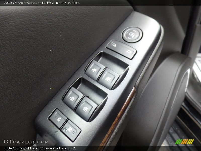 Black / Jet Black 2019 Chevrolet Suburban LS 4WD