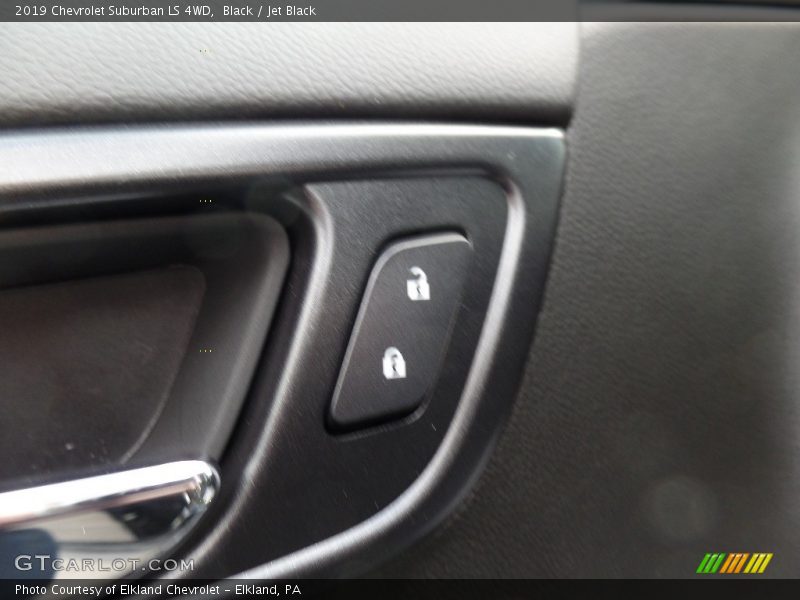 Black / Jet Black 2019 Chevrolet Suburban LS 4WD