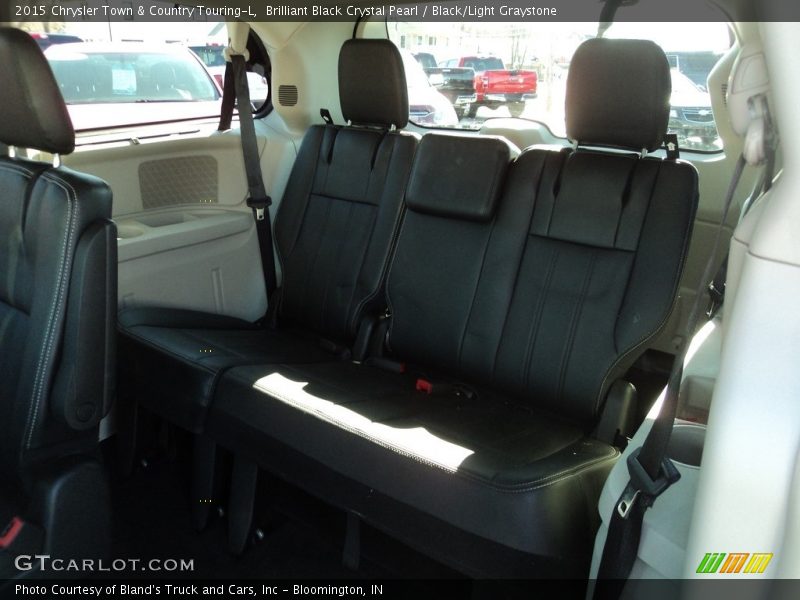 Brilliant Black Crystal Pearl / Black/Light Graystone 2015 Chrysler Town & Country Touring-L