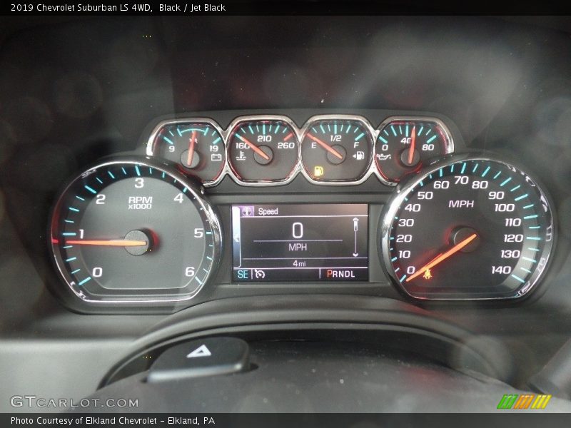 Black / Jet Black 2019 Chevrolet Suburban LS 4WD