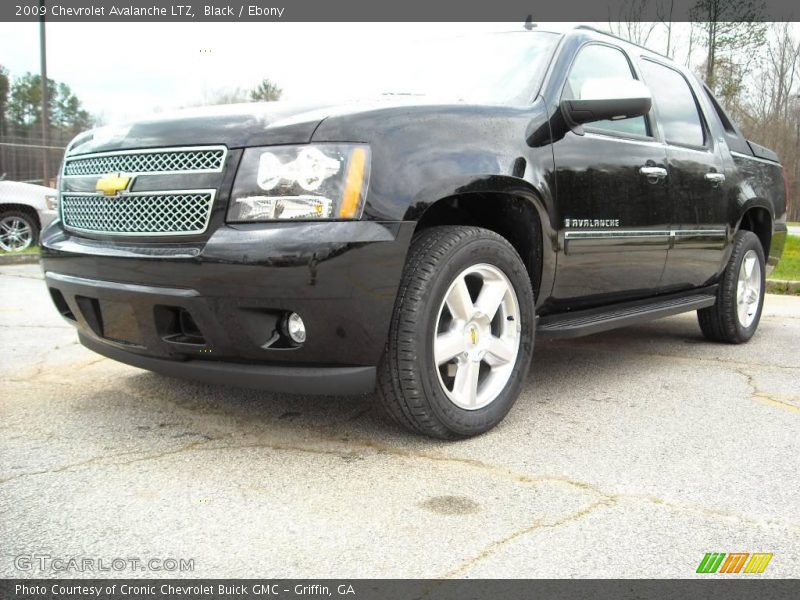 Black / Ebony 2009 Chevrolet Avalanche LTZ