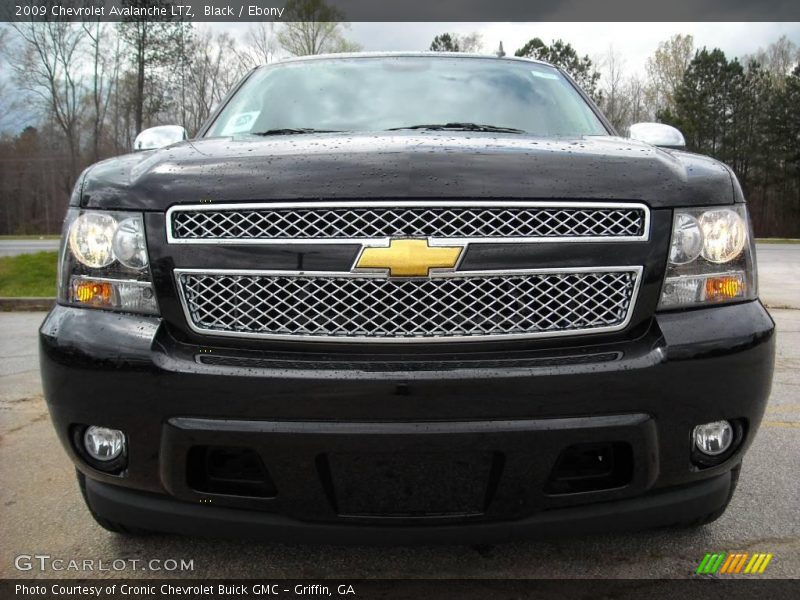 Black / Ebony 2009 Chevrolet Avalanche LTZ