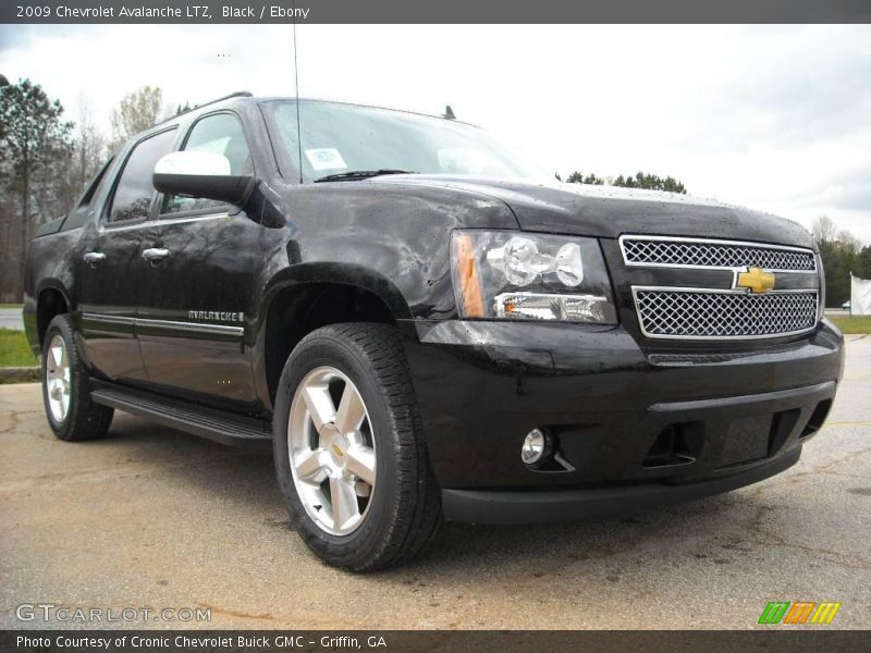 Black / Ebony 2009 Chevrolet Avalanche LTZ