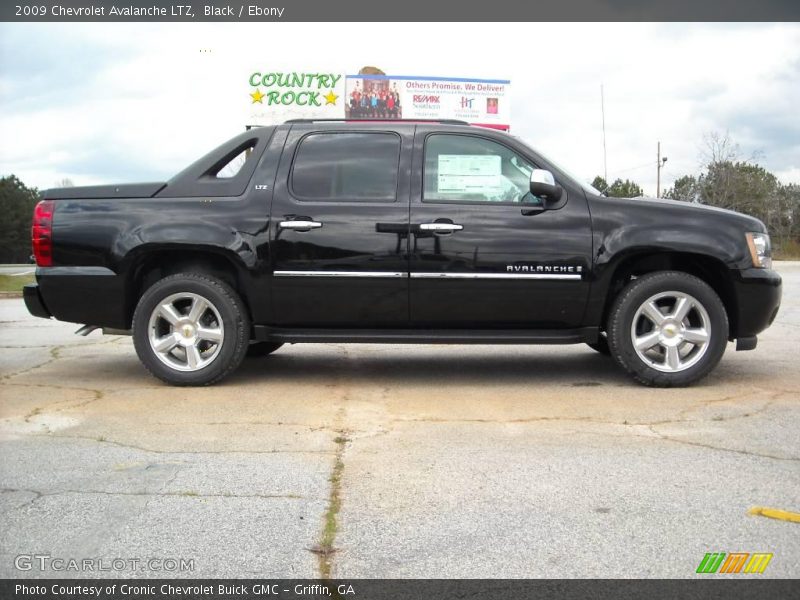 Black / Ebony 2009 Chevrolet Avalanche LTZ