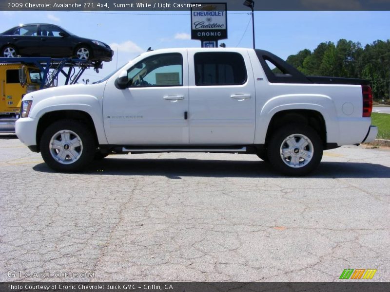 Summit White / Light Cashmere 2009 Chevrolet Avalanche Z71 4x4