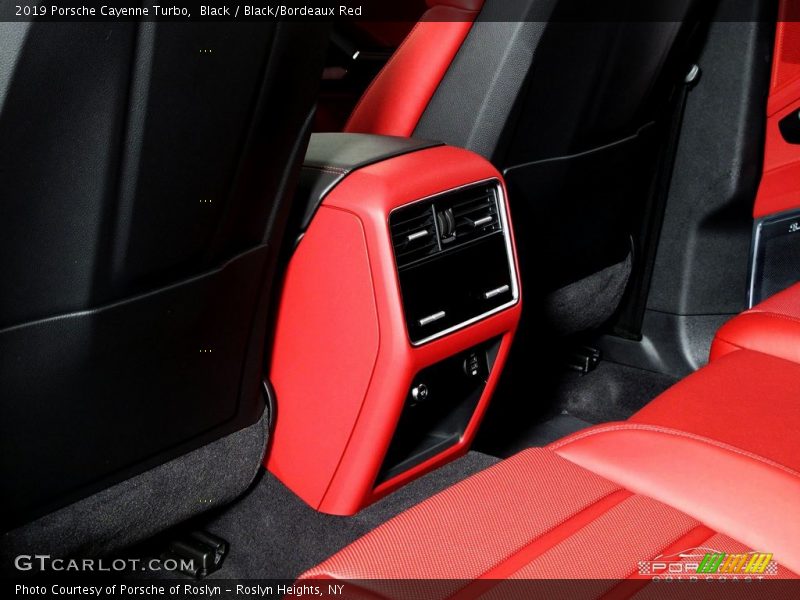Black / Black/Bordeaux Red 2019 Porsche Cayenne Turbo