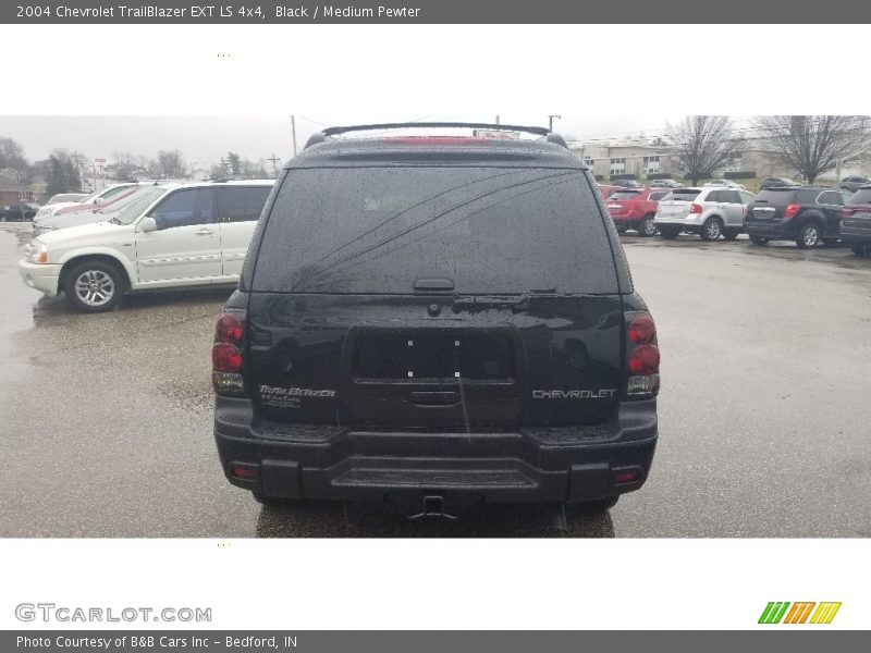 Black / Medium Pewter 2004 Chevrolet TrailBlazer EXT LS 4x4