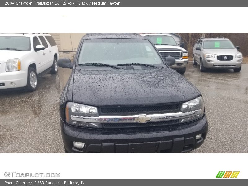 Black / Medium Pewter 2004 Chevrolet TrailBlazer EXT LS 4x4
