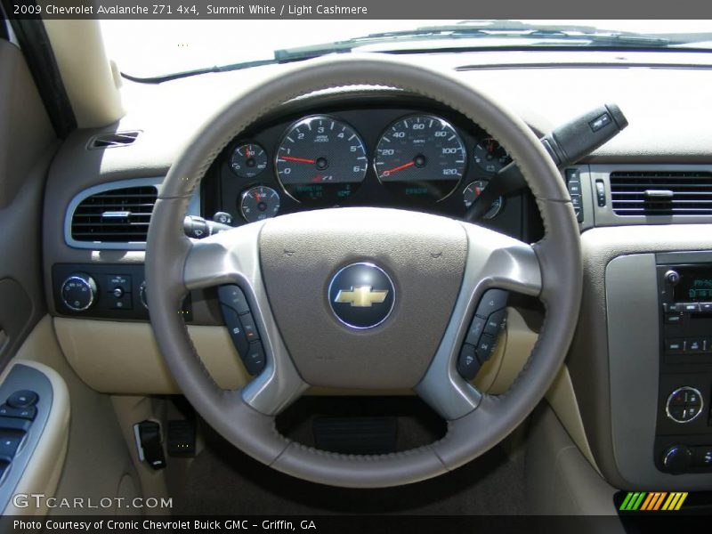 Summit White / Light Cashmere 2009 Chevrolet Avalanche Z71 4x4