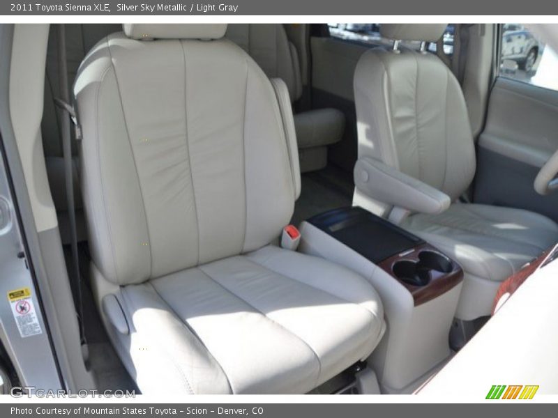 Silver Sky Metallic / Light Gray 2011 Toyota Sienna XLE