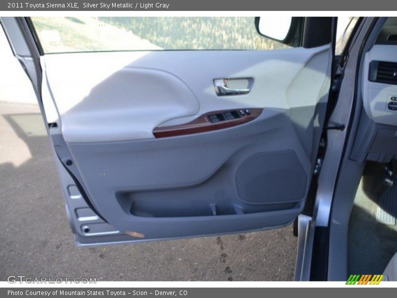 Silver Sky Metallic / Light Gray 2011 Toyota Sienna XLE