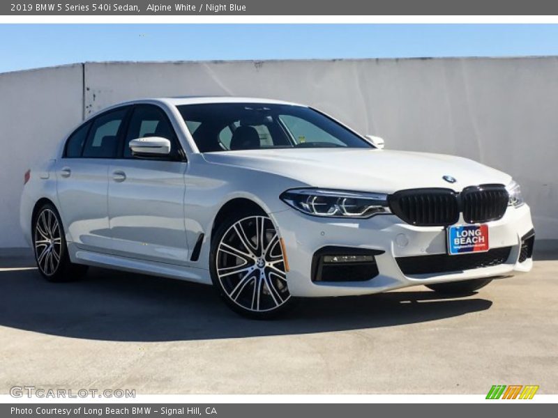 Alpine White / Night Blue 2019 BMW 5 Series 540i Sedan