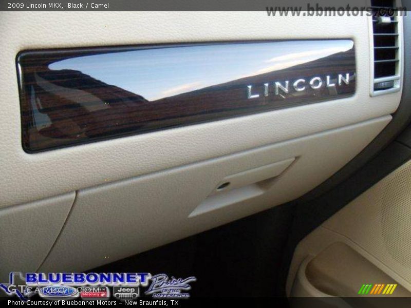 Black / Camel 2009 Lincoln MKX