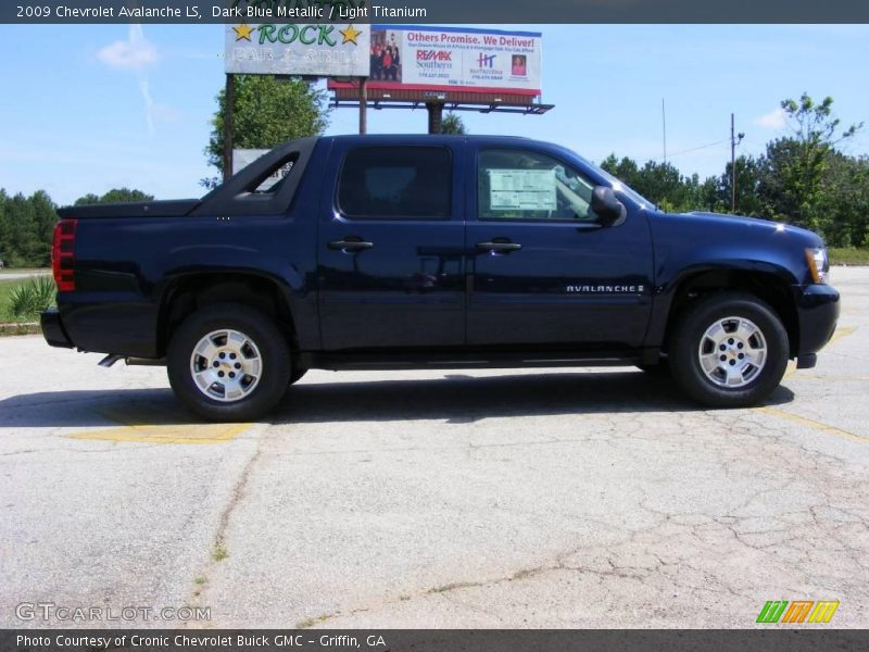 Dark Blue Metallic / Light Titanium 2009 Chevrolet Avalanche LS