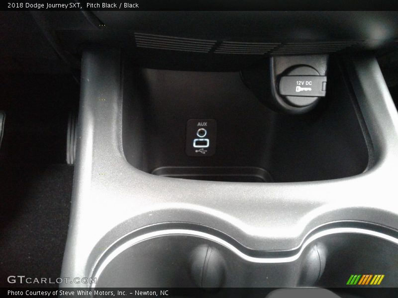 Pitch Black / Black 2018 Dodge Journey SXT