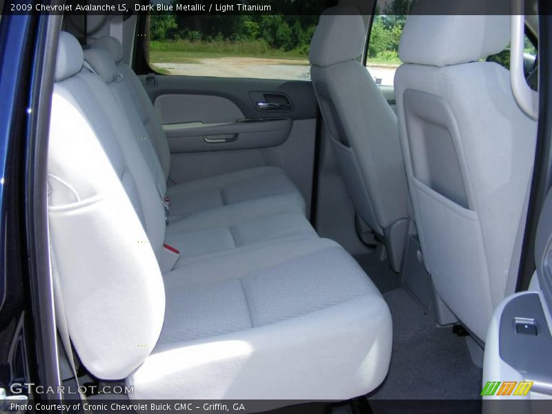 Dark Blue Metallic / Light Titanium 2009 Chevrolet Avalanche LS
