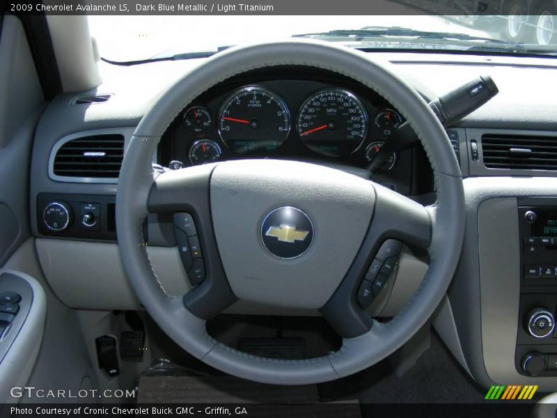Dark Blue Metallic / Light Titanium 2009 Chevrolet Avalanche LS