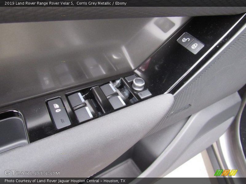 Corris Grey Metallic / Ebony 2019 Land Rover Range Rover Velar S