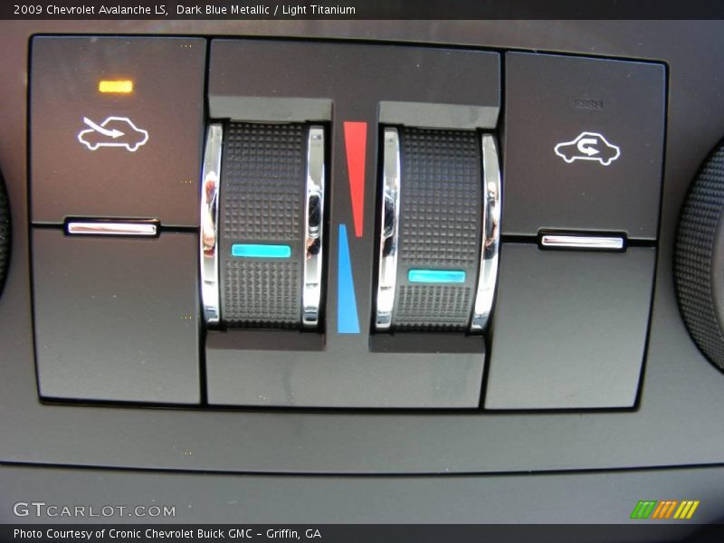 Dark Blue Metallic / Light Titanium 2009 Chevrolet Avalanche LS