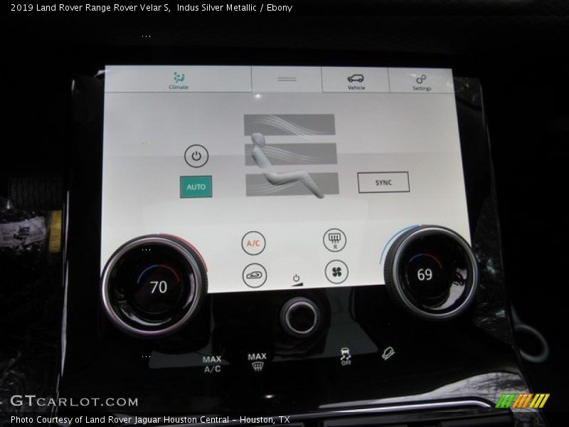 Indus Silver Metallic / Ebony 2019 Land Rover Range Rover Velar S