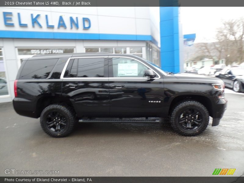 Black / Jet Black 2019 Chevrolet Tahoe LS 4WD
