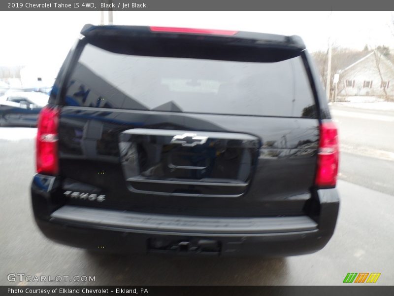 Black / Jet Black 2019 Chevrolet Tahoe LS 4WD