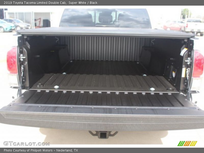 Super White / Black 2019 Toyota Tacoma Limited Double Cab