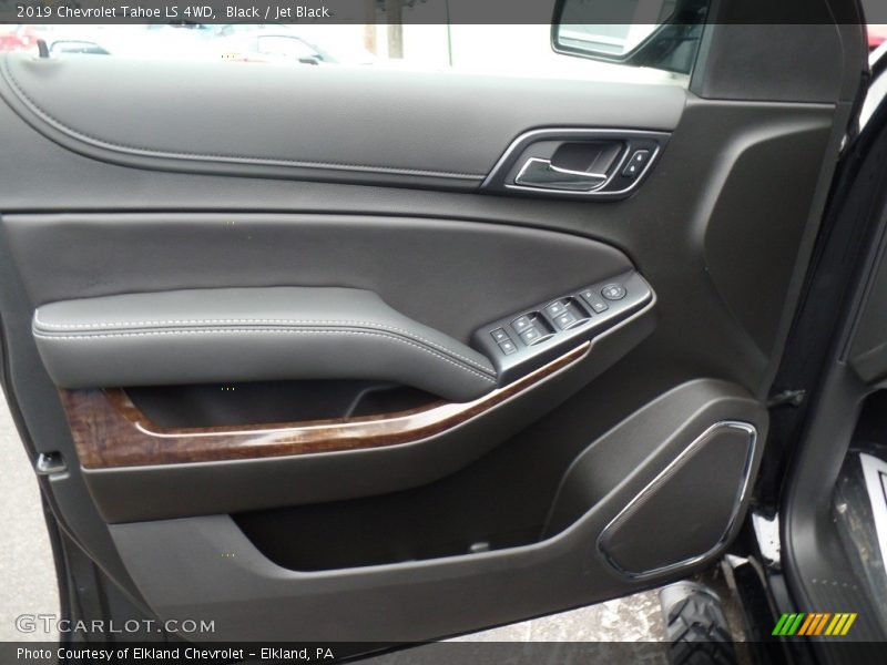Black / Jet Black 2019 Chevrolet Tahoe LS 4WD