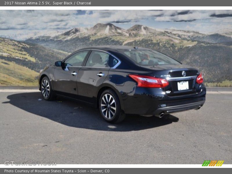 Super Black / Charcoal 2017 Nissan Altima 2.5 SV
