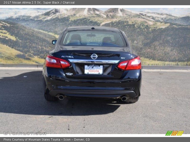 Super Black / Charcoal 2017 Nissan Altima 2.5 SV