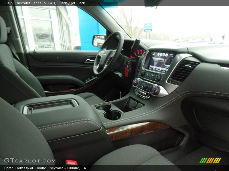 Black / Jet Black 2019 Chevrolet Tahoe LS 4WD