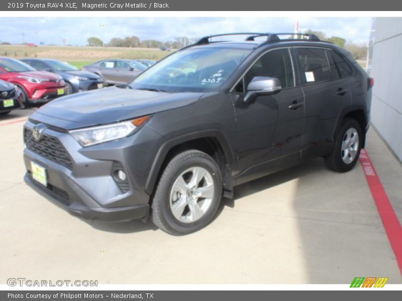 Magnetic Gray Metallic / Black 2019 Toyota RAV4 XLE