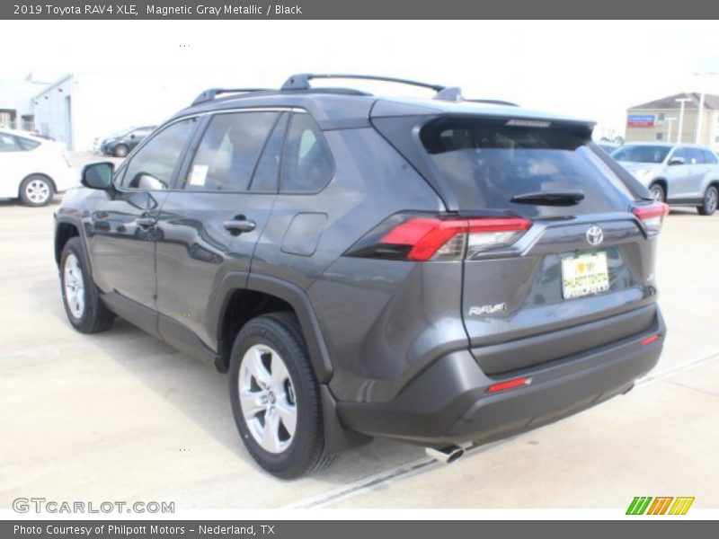 Magnetic Gray Metallic / Black 2019 Toyota RAV4 XLE