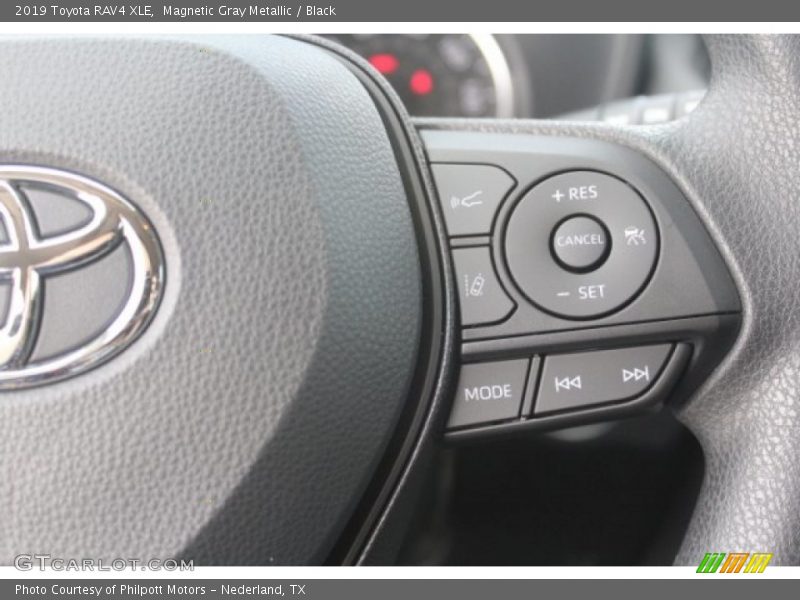 Magnetic Gray Metallic / Black 2019 Toyota RAV4 XLE