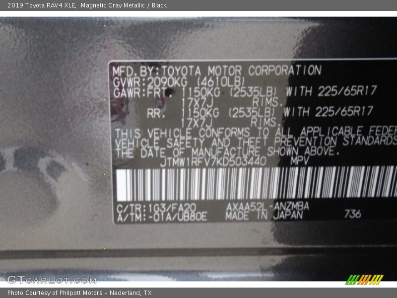 Magnetic Gray Metallic / Black 2019 Toyota RAV4 XLE